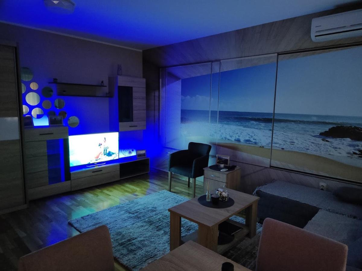Apartman Espresso Sa Parkingom Sremska Mitrovica Exterior photo