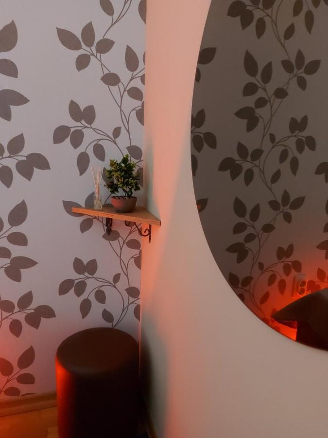 Apartman Espresso Sa Parkingom Sremska Mitrovica Exterior photo